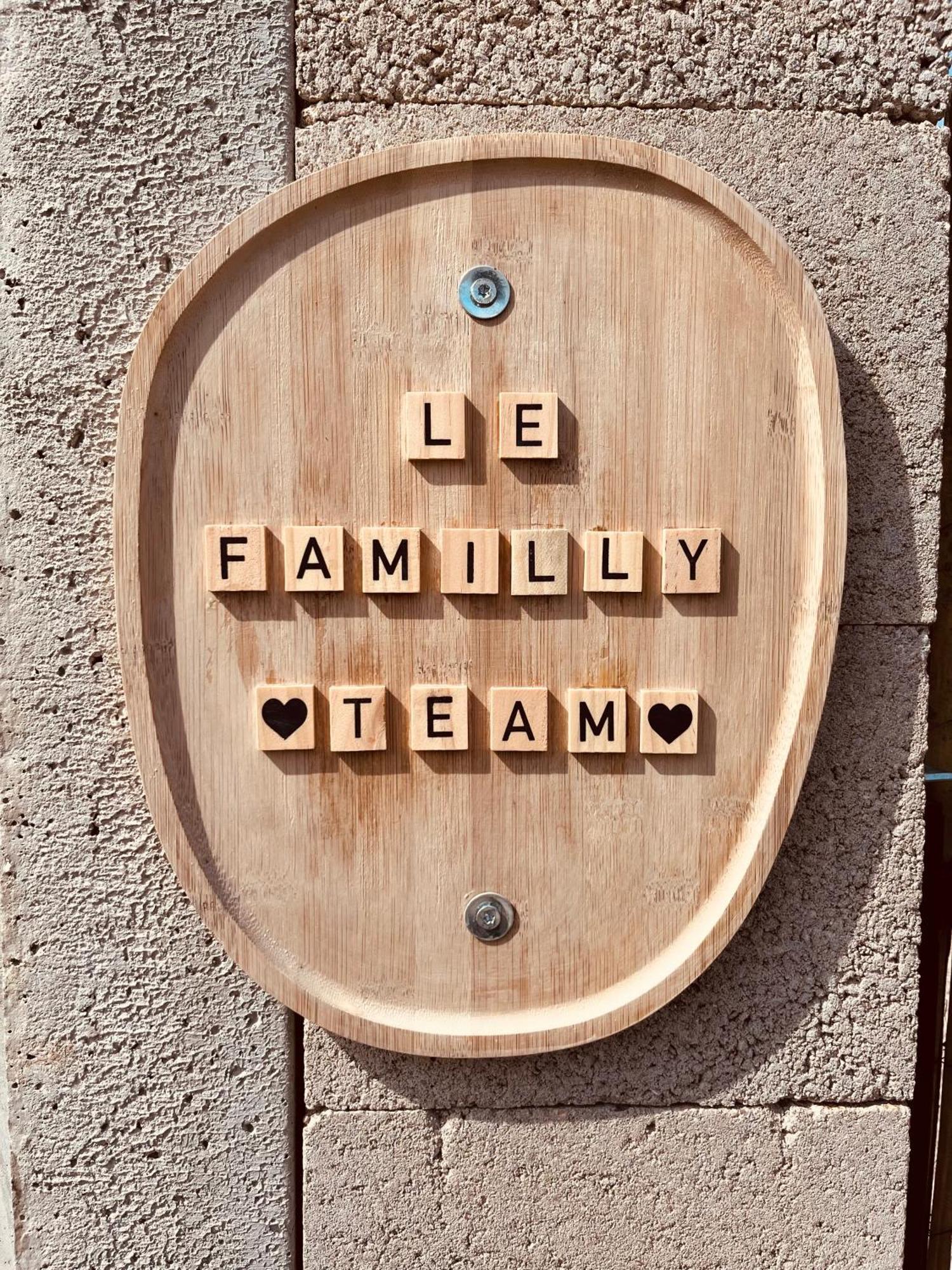 Le Familly Team Hotel Ardres Buitenkant foto